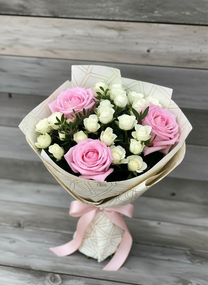 Букет цветов из: Розы в Энергетик