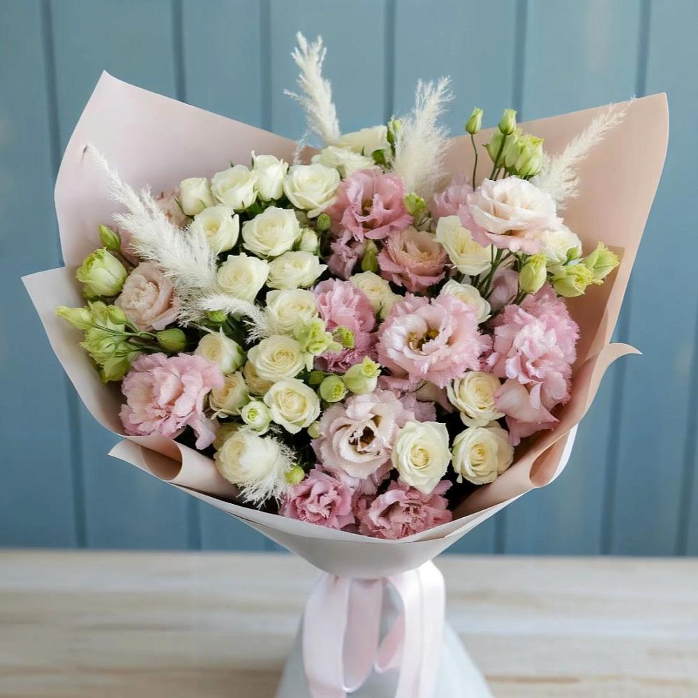 Букет цветов из: Альстромерии и Розы в Энергетик