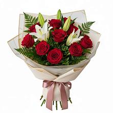 Букет цветов из:  Лилии и Розы в Энергетик