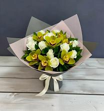 Букет цветов из:  Орхидеи и Розы в Энергетик