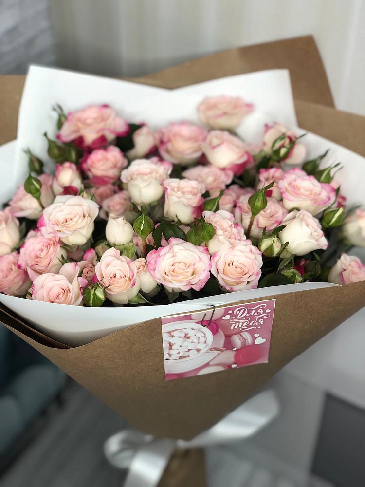 Букет цветов из: Розы в Энергетик