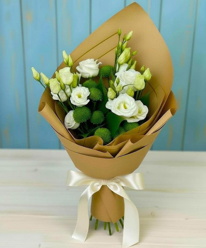 Букет цветов из: Хризантемы и Лизиантусы в Энергетик