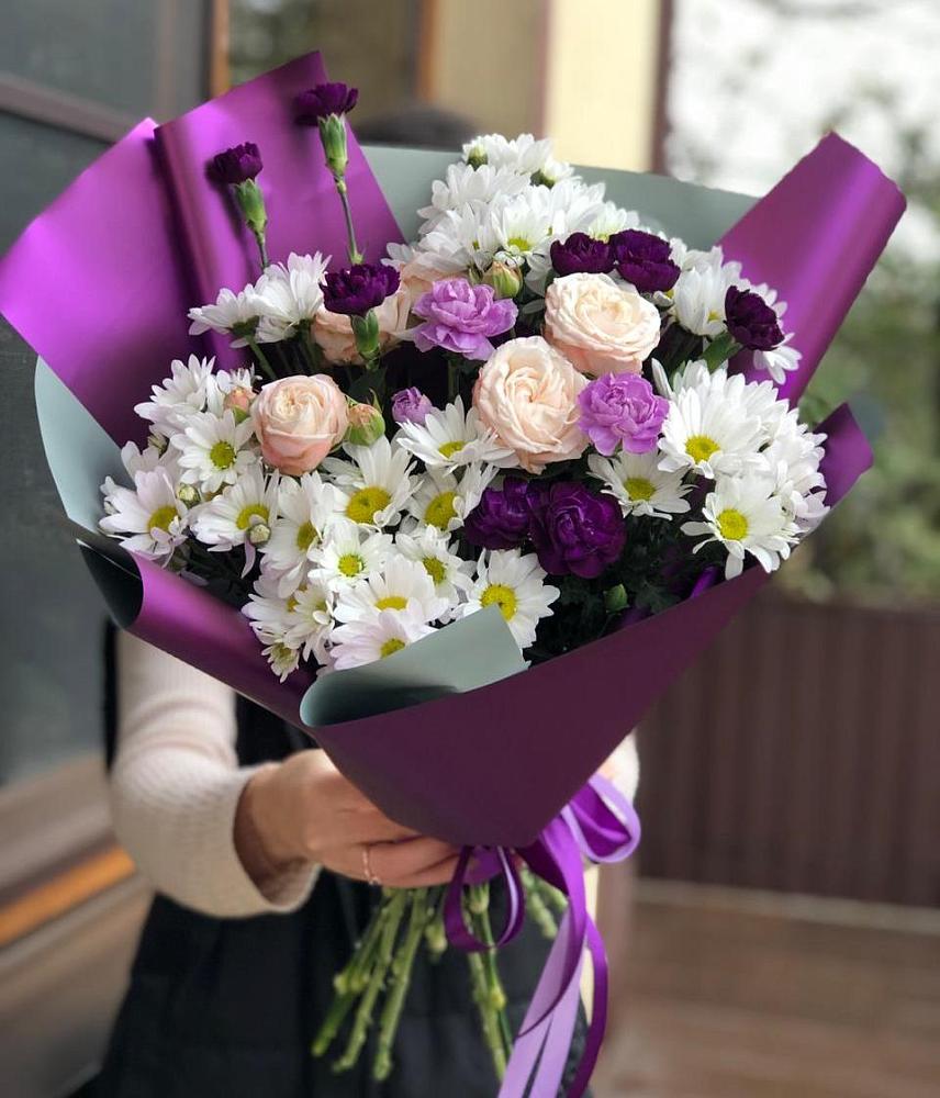 Букет цветов из: Хризантемы, Гвоздики и Розы в Энергетик