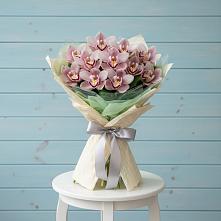 Букет цветов из:  Орхидеи и Розы #REPLACE_PRED# Энергетик