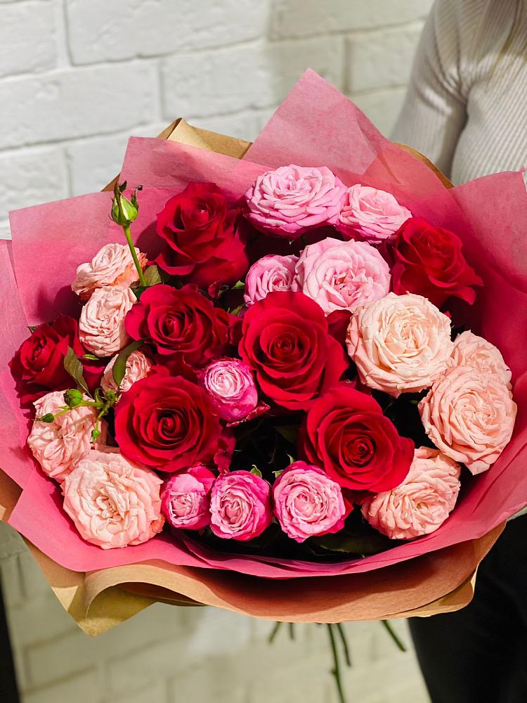 Букет цветов из: Розы в Энергетик