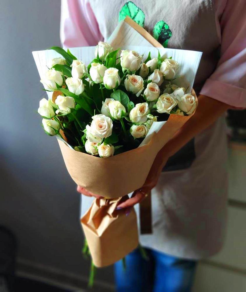 Букет цветов из: Розы в Энергетик