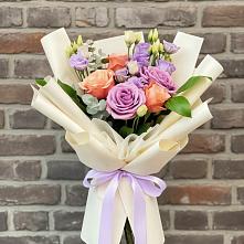 Букет цветов из:  Лизиантусы и Розы #REPLACE_PRED# Энергетик