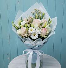 Букет цветов из:  Розы и Лизиантусы #REPLACE_PRED# Энергетик