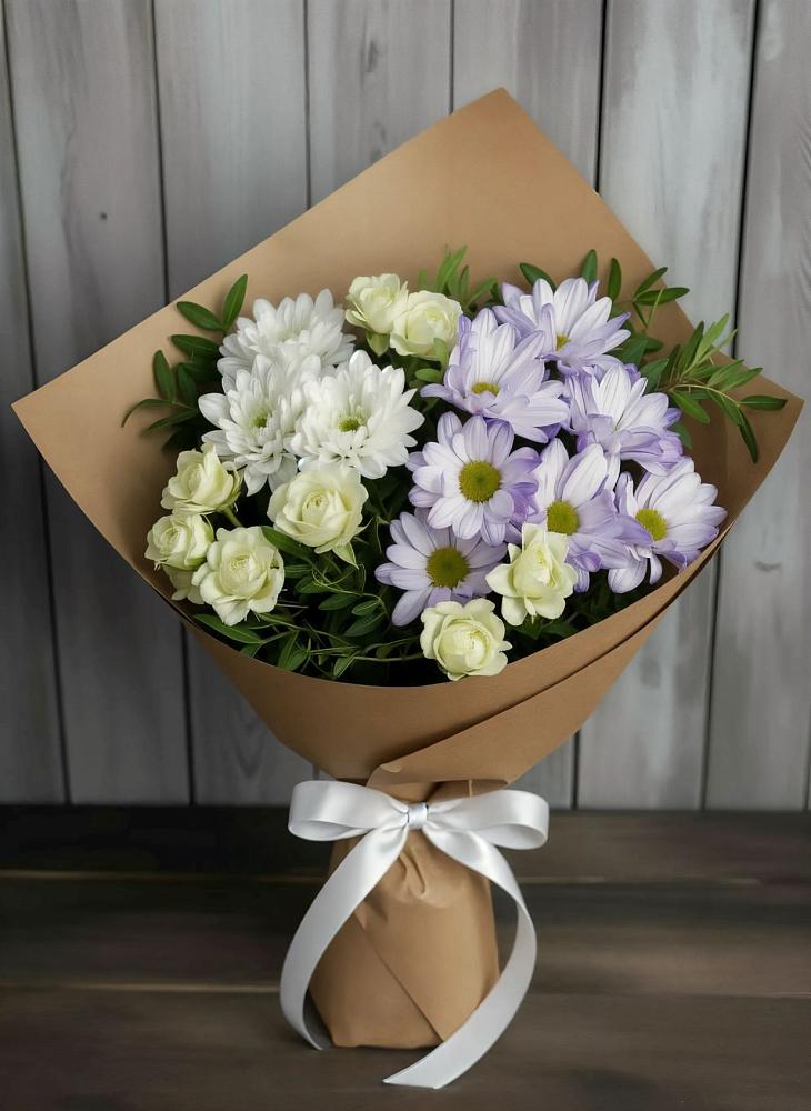 Букет цветов из: Хризантемы и Розы в Энергетик